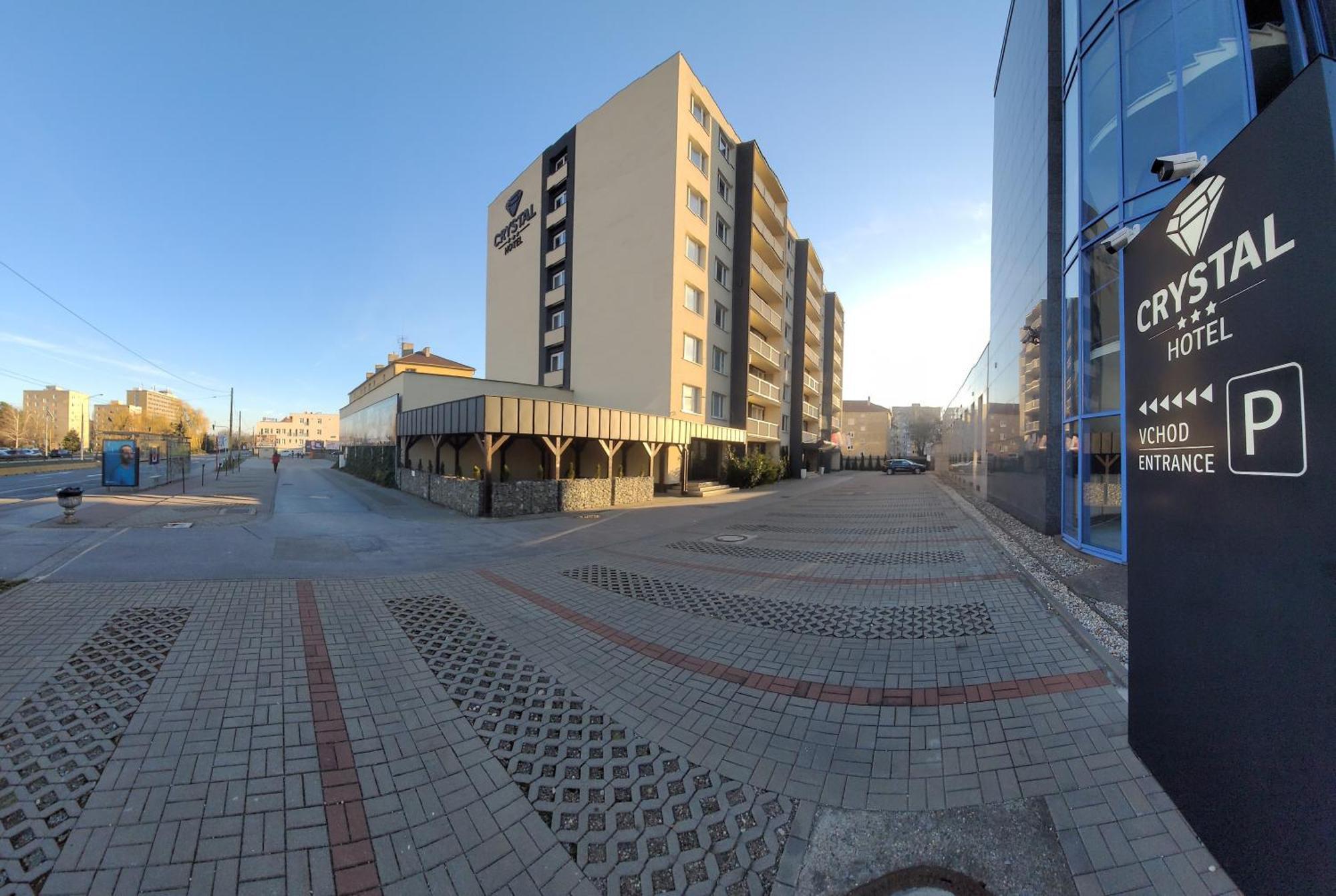 קושיצה Hotel Crystal מראה חיצוני תמונה