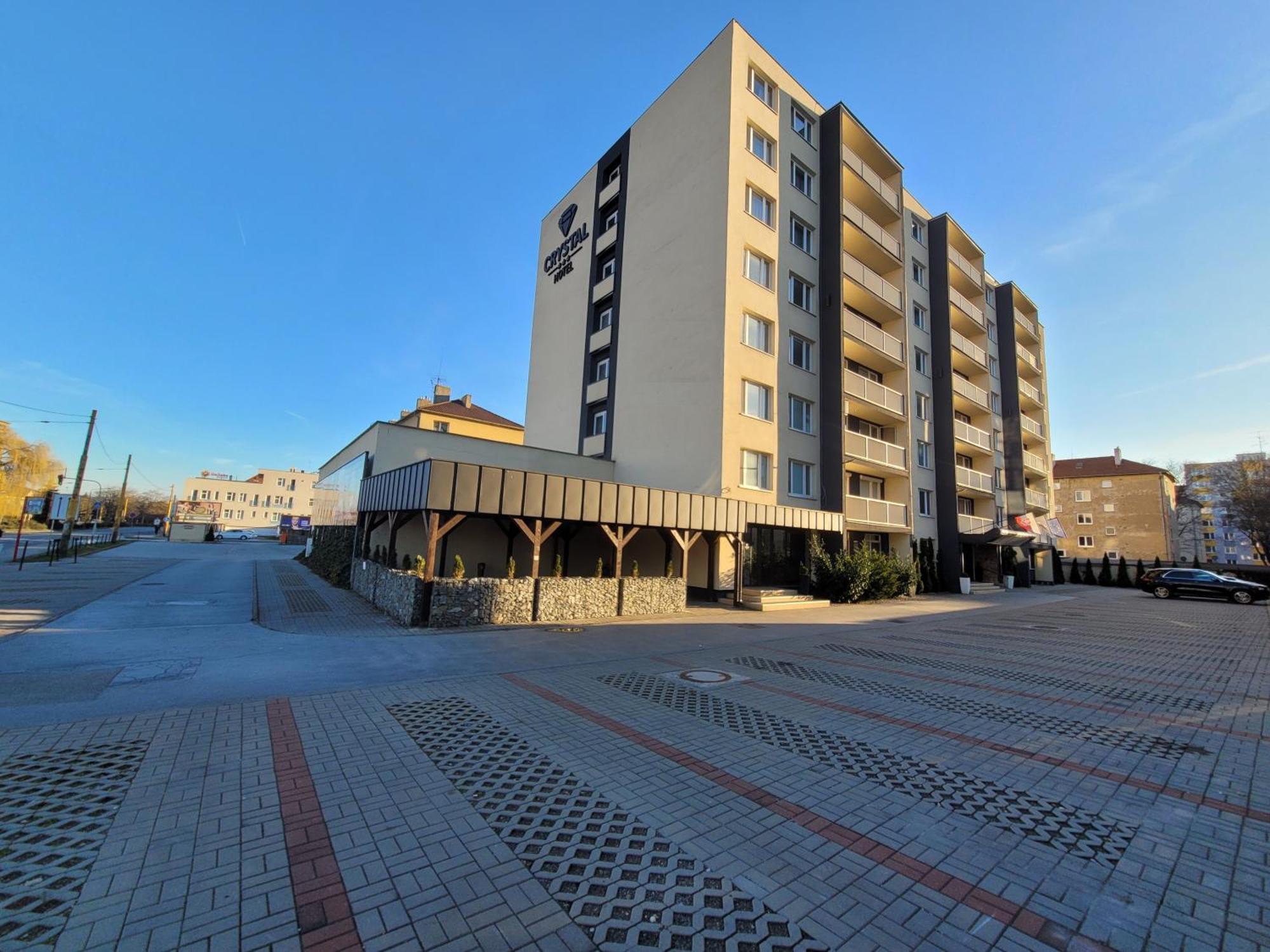 קושיצה Hotel Crystal מראה חיצוני תמונה